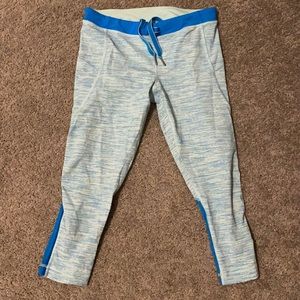 Lulu cropped leggings